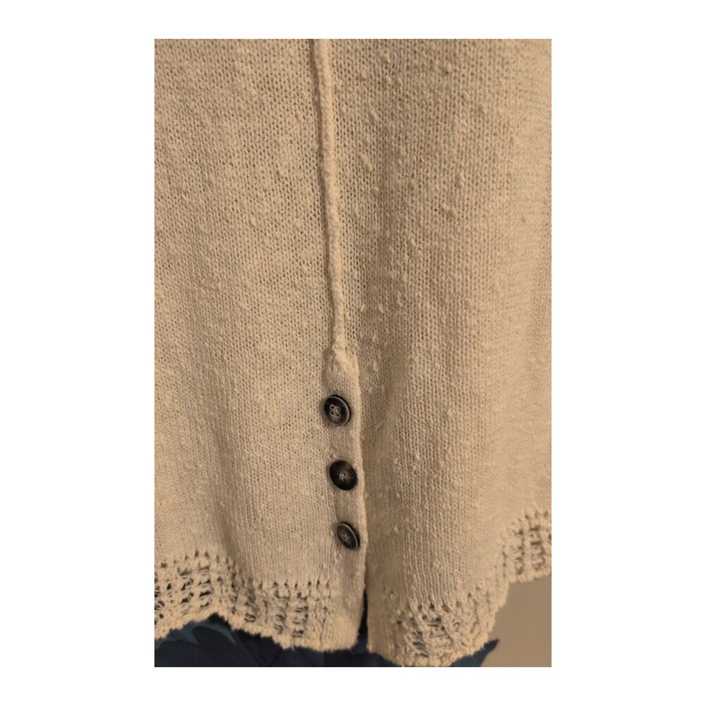 Lucky Brand Crochet-Sleeve Sweater with Back Button Detail – Size XL - Picture 5 of 5